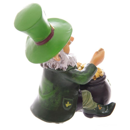 Leprechaun avec chaudron de pièces d'or